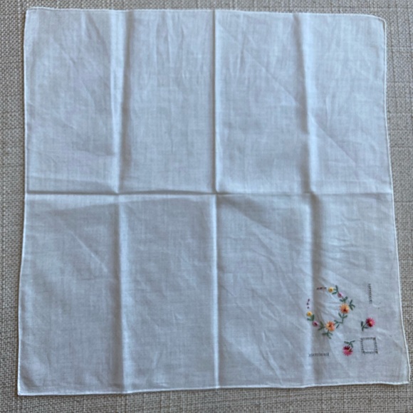 Vintage Handkerchief handembroidered and stitched from 60’s-70’s,floral, square - Picture 4 of 4